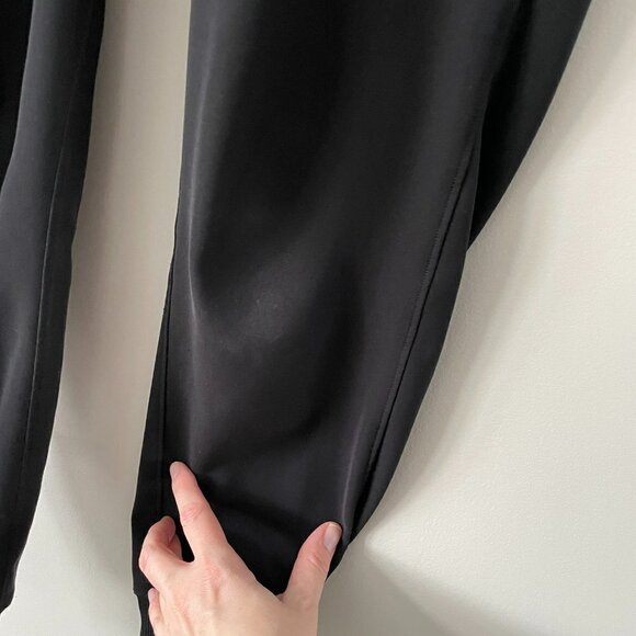 Lululemon On The Fly Jogger Pull On Mid Rise Drawcord Waist Casual Black 2 - Picture 5 of 7